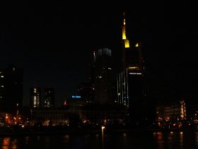 Frankfurt bei Nacht 004.jpg
